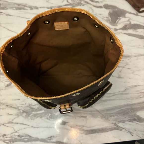 Louis Vuitton Monogram Bosphore Backpack - Picture 5 of 7